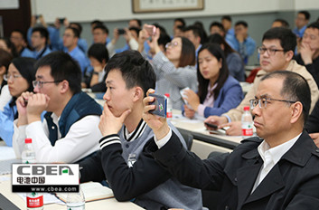 Li+學(xué)社 第二期沙龍開講嘍！ 專家?guī)忾_高能量密度與安全困局