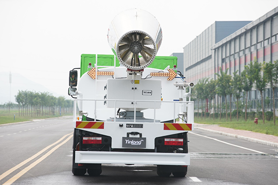 銀隆新能源多功能抑塵車出擊，車過無塵！