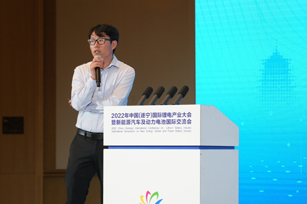 四川研一新材料有限責(zé)任公司董事長、深圳研一新材料有限責(zé)任公司新材料事業(yè)群董事長兼供應(yīng)鏈中心采購總監(jiān)程林