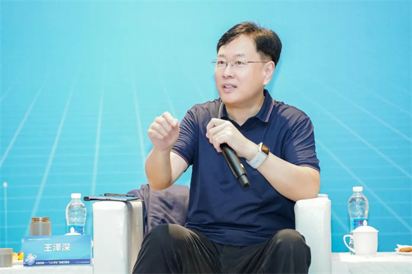 “Li+學(xué)社”高端對(duì)話：警惕全球化機(jī)遇下，鋰電企業(yè)的出海挑戰(zhàn)和技術(shù)迭代風(fēng)險(xiǎn)