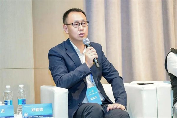 “Li+學(xué)社”高端對(duì)話：警惕全球化機(jī)遇下，鋰電企業(yè)的出海挑戰(zhàn)和技術(shù)迭代風(fēng)險(xiǎn)