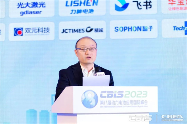 9000GWh！“百舸爭流”新能源電池萬億新藍(lán)海