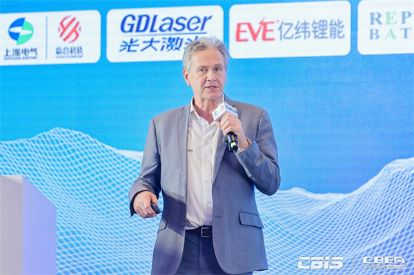 德國(guó)飛頁(yè)公司CEO威利·塔克：《調(diào)整時(shí)期的電動(dòng)航空前景展望》