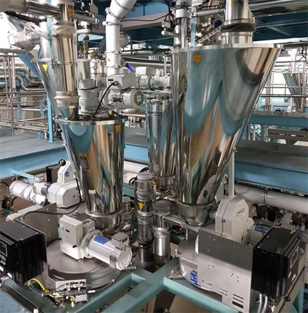 布勒雙螺桿擠出機(jī)，解鎖鋰電勻漿高效密碼！
